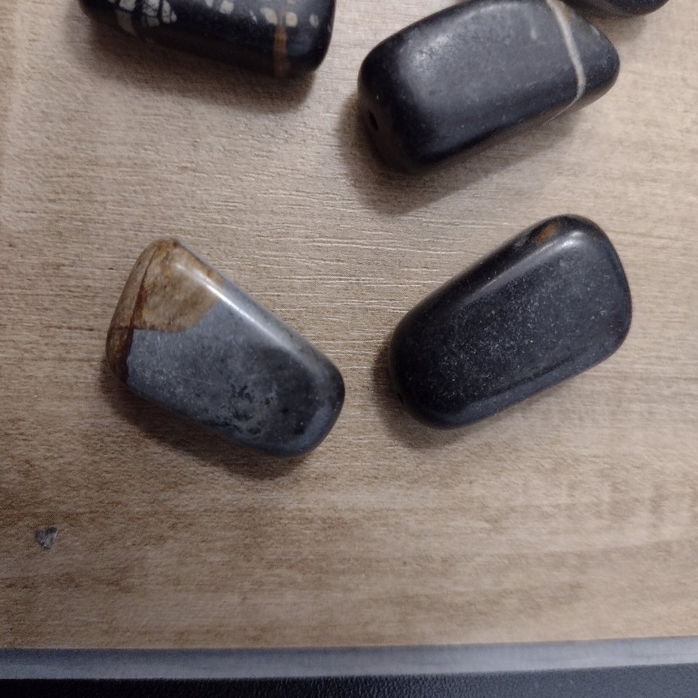 Picasso marble beads - Picture 2 of 7